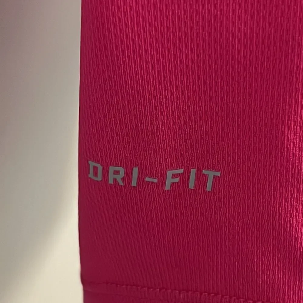 Nike Women’s Dri-fit Fuchsia Pink/Orange Athletic Striped Tank Top-Sm (Hole)